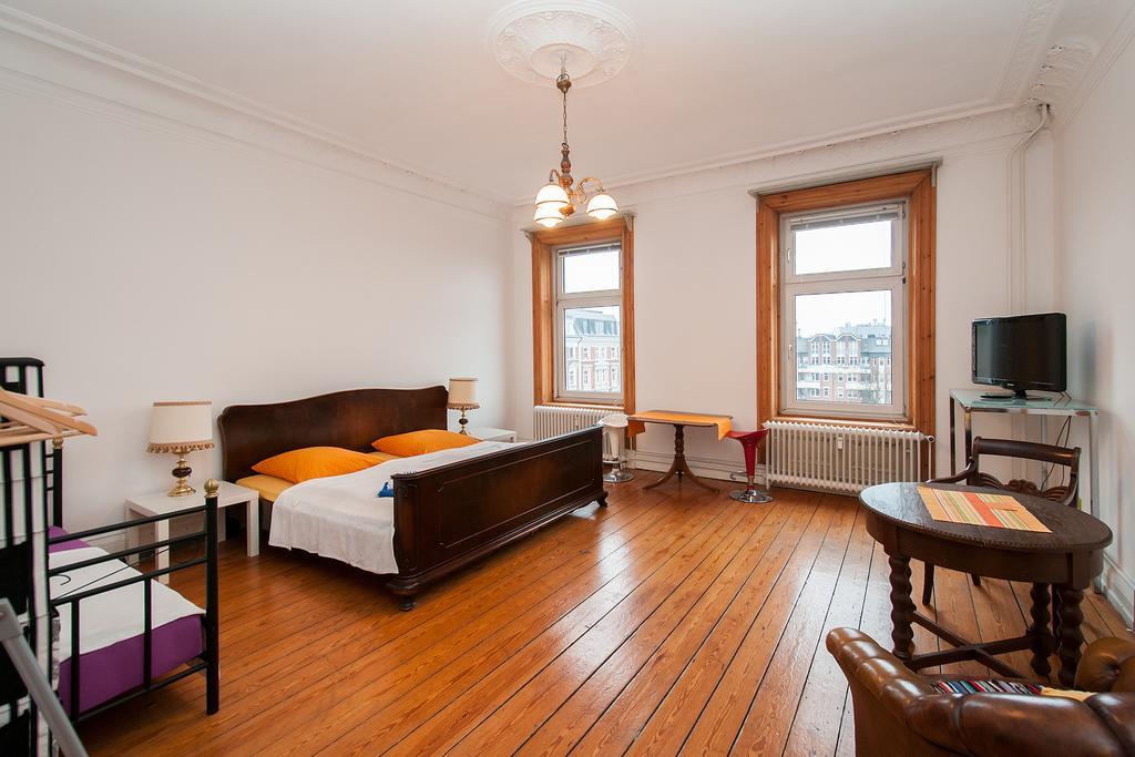 Gaestezimmer Am Hansaplatz ハンブルク エクステリア 写真